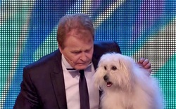 Clip chú chó biết nói và hát “chấn động” Britain&#39;s Got Talent 2015