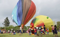 Lễ hội khinh khí cầu: Khinh khí cầu không bay, chỉ đứng