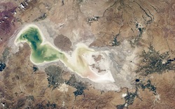 Vì sao hồ Urmia - kỳ quan thiên nhiên bậc nhất thế giới đang biến mất?