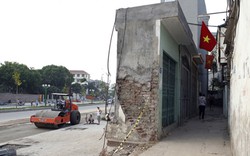 Chùm ảnh: Những căn nhà bé như… trạm ATM giữa Thủ đô