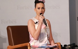 Katy Perry đáng yêu xuất hiện chớp nhoáng tại Việt Nam