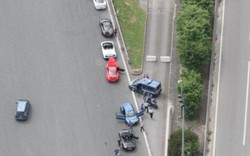 Pháp: Giỡn mặt cảnh sát, 5 siêu xe bị trực thăng tóm gọn