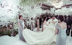 Cận cảnh váy cưới 6,5 tỷ của mỹ nhân đẹp nhất Thái Lan