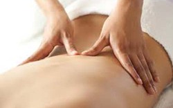 Mâu thuẫn tiền dịch vụ massage, chém gục 2 quản lý