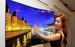 LG khoe TV mới mỏng như giấy dán tường