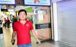 Singapore: Chủ cửa hàng iPhone lừa khách Việt bị bắt