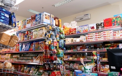 Bùng nổ cửa hàng tiện lợi, siêu thị mini: Người tiêu dùng được gì?