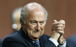 SỐC: Blatter từ chức Chủ tịch FIFA ngay sau khi tái đắc cử