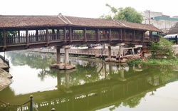 Độc đáo cây cầu ngói hơn 100 năm tuổi ở Ninh Bình