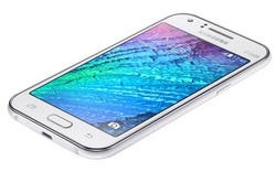 Samsung Galaxy J1 Dual SIM giá rẻ, siêu tiết kiệm pin trình làng
