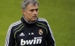 M.U chần chừ, Mourinho trở lại dẫn dắt Real Madrid?