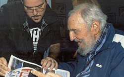 Cựu Chủ tịch Cuba Fidel Castro bất ngờ xuất hiện trước công chúng