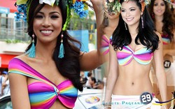 “Đàn em” tân Hoa hậu Hoàn vũ diễu bikini trên phố