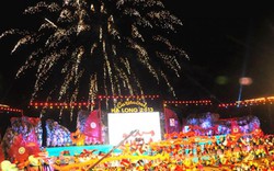 Pháo hoa bắn ngợp trời đêm hội Carnaval Hạ Long 2016