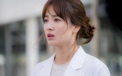 Song Hye Kyo đẫm lệ trong phần cuối "Hậu duệ mặt trời"