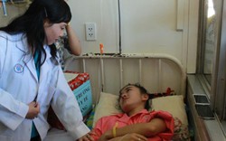 Vụ nữ sinh bị cưa chân: Bệnh viện mới hỗ trợ 40 triệu đồng