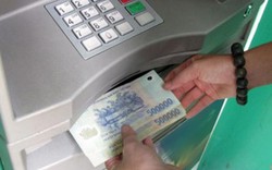 Ngơ ngác vì tiền tiết kiệm trong thẻ ATM tự “bốc hơi”