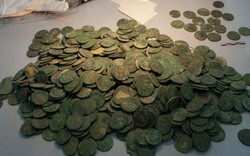 Phát hiện 6 tạ tiền đồng cổ quý hiếm ở Tây Ban Nha
