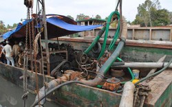 Kiên Giang: Thuê xà lan 600 tấn cung cấp nước “giải hạn”