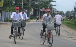 Phú Yên: Chậm hoàn trả tiền bảo hiểm cho học sinh vùng bãi ngang