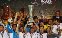 Hạ Liverpool, Sevilla lần thứ ba liên tiếp vô địch Europa League
