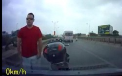 Người nước ngoài chặn đầu, đập bể gương xe ô tô ở Hà Nội
