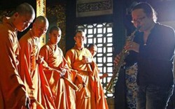 Saxophone Trần Mạnh Tuấn: "Bệnh nhân" của vợ