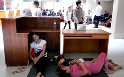 Lê la, vạ vật ở bệnh viện ngày Hà Nội 40 độ C