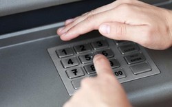 Làm thế này "thượng đế" rút tiền ATM hết lo