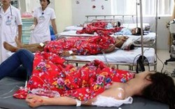 Đang đi xe máy, 6 người bị sét đánh thương vong