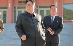 Kim Jong-un hút thuốc trở lại bất chấp lệnh cấm