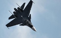 Mãn nhãn với màn nhào lộn của chiến đấu cơ Su-30