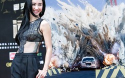 Trương Bá Chi ăn mặc sexy ra mắt phim bom tấn