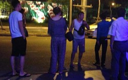 Vụ đốt tiền Việt tại quán bar: Khách Trung Quốc sẽ bị xử lý khi nhập cảnh trở lại