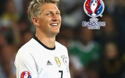 Schweinsteiger lập kỷ lục vô tiền khoáng hậu trong màu áo ĐT Đức