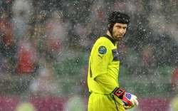 Petr Cech lập kỷ lục đáng buồn tại EURO