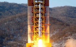 Triều Tiên bắn liên tiếp 2 tên lửa, 1 quả "xịt"