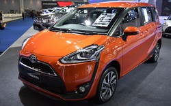 Toyota Sienta: "Innova thu nhỏ" giá 494 triệu đồng