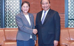 Thủ tướng Nguyễn Xuân Phúc tiếp Chủ tịch Quốc hội Lào