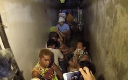 Bất ngờ hầm giam sau giá sách của cảnh sát Philippines