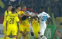 Đấm đối thủ, Hoàng Vũ Samson bị AFC phạt cực nặng