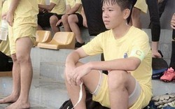 VFF “bó tay” vụ HLV dọa cắt gân cầu thủ U15 Hà Nội?