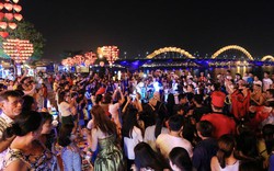 Ảnh-clip: Lễ hội đường phố khuấy động đêm Đà Nẵng