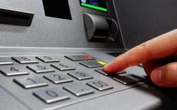 Phòng trộm tiền qua ATM bằng cách... ngừng giao dịch