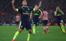 Clip Sanchez bừng sáng, Arsenal vượt mặt M.U