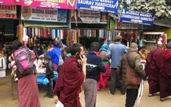 Bodhgaya - thứ hai tu chợ, thứ ba tu chùa