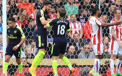 Clip: Đại thắng Stoke, Arsenal áp sát Top 4