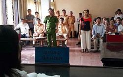 Tranh luận "nảy lửa" tại phiên xử tài xế kiện Công an TP.Vinh