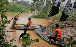 Hà Tĩnh: Mưa lớn, ông lão 70 tuổi bị nước cuốn mất tích