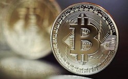 Tiền ảo bitcoin cán mốc 2.700 USD, dự báo sẽ đạt 6.000 USD